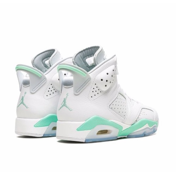 Air Jordan 6 "Mint Foam" sneakers - Picture 3 of 4